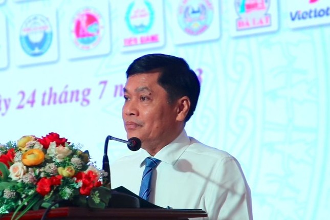 Chấp thuận cho Phó Chủ tịch UBND TP Cần Thơ được thôi việc theo nguyện vọng