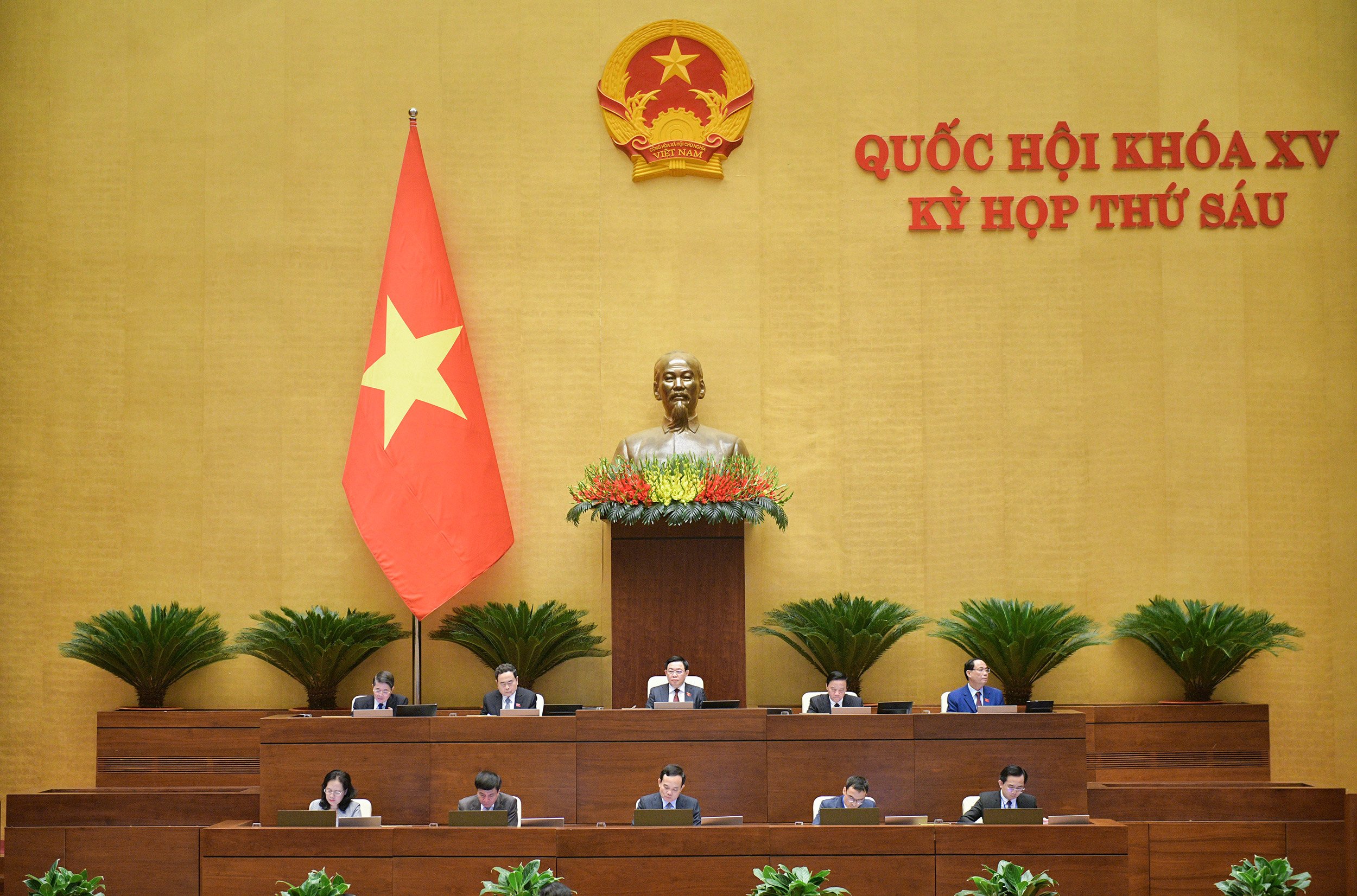 Thông cáo báo chí số 12 Kỳ họp thứ 6, Quốc hội khoá XV