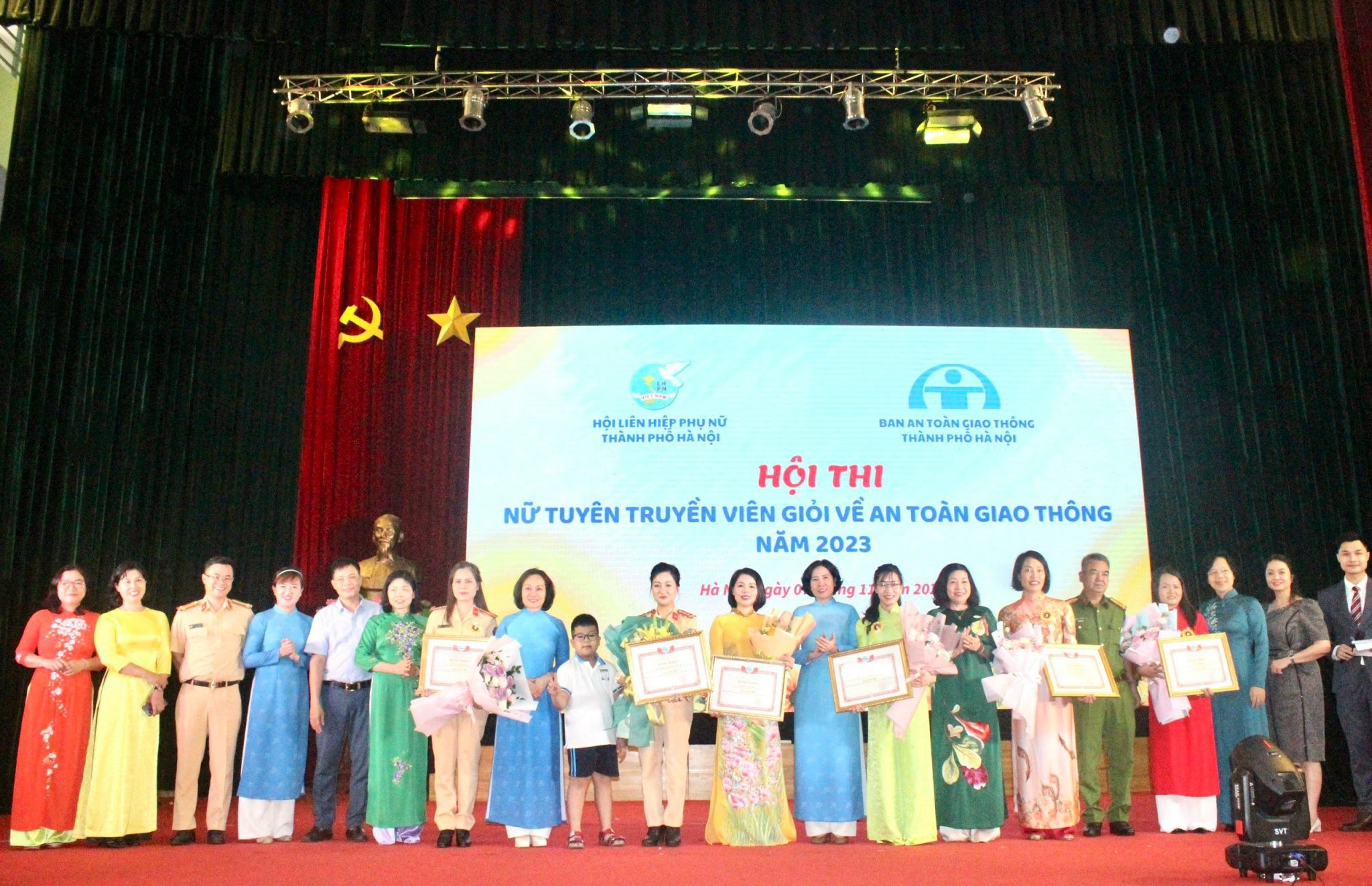 Sôi nổi hội thi “Nữ tuyên truyền viên giỏi về an toàn giao thông”