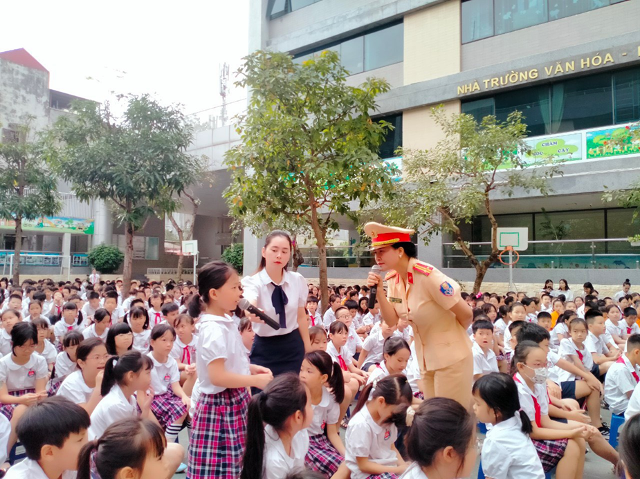 Nâng cao ý thức chấp hành trật tự an toàn giao thông cho học sinh tiểu học
