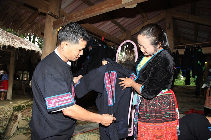 Khai thác giá trị văn hóa đặc trưng vùng dân tộc thiểu số để phát triển du lịch cộng đồng