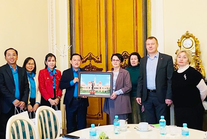 LĐLĐ TP Hồ Chí Minh hợp tác với LHCĐ TP Saint Peterburg và Vùng Leningrad