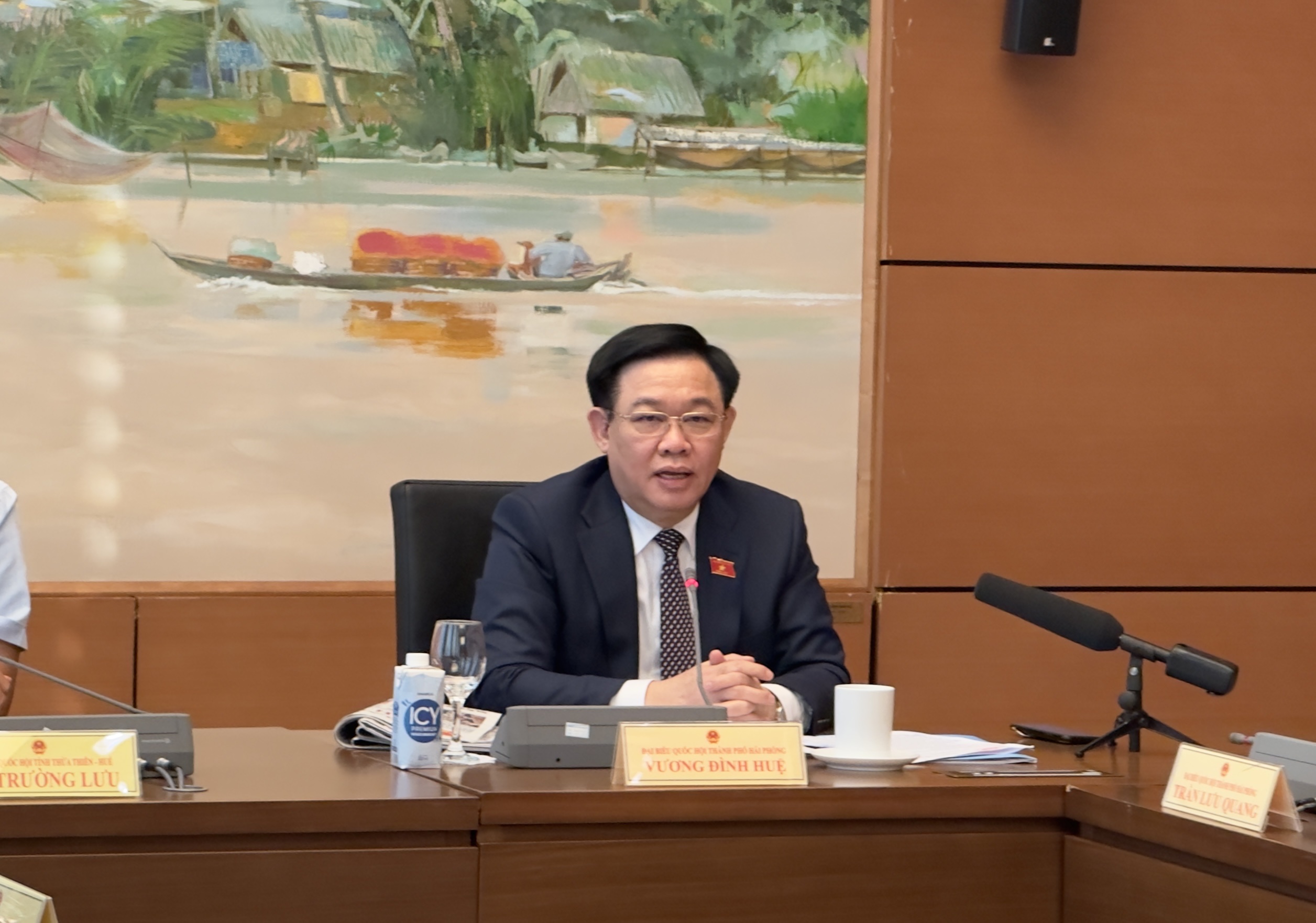 Xây dựng Luật Thủ đô để “Hà Nội vì cả nước, cùng cả nước”