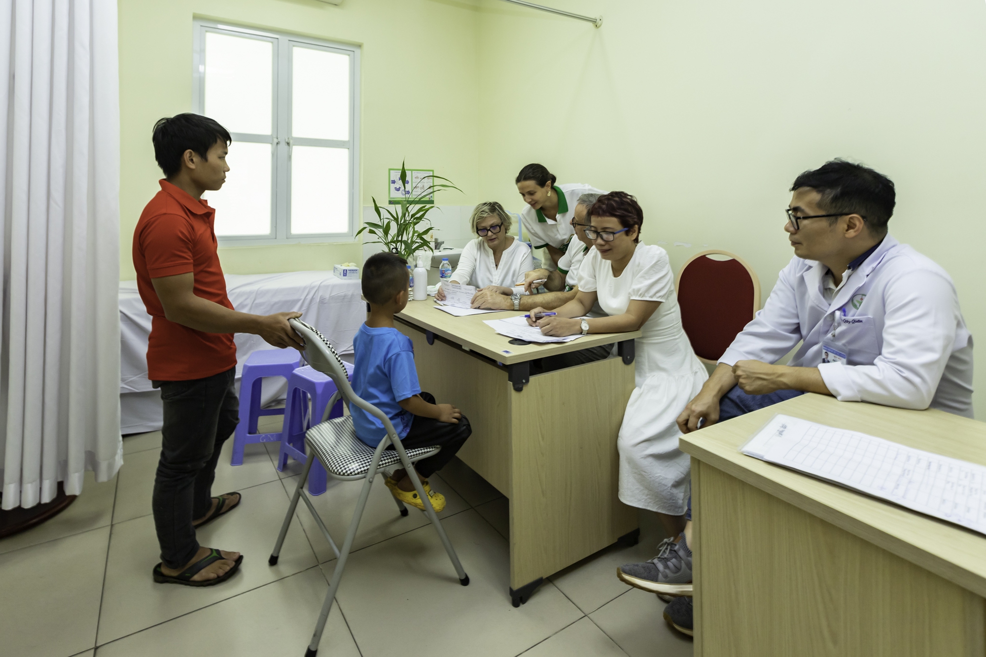 Chuyên gia thế giới và bác sĩ Việt Nam đưa ra giải pháp chữa dị tật tiết niệu - sinh dục tốt nhất cho trẻ
