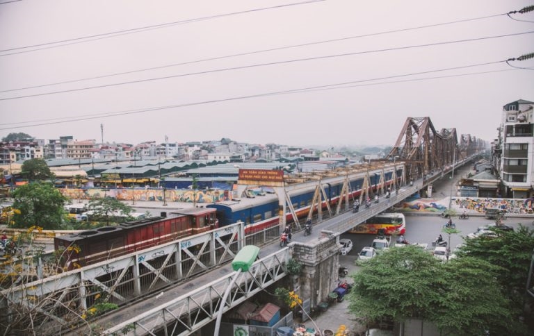 Tàu Hà Nội – Gia Lâm phục vụ Lễ hội Thiết kế sáng tạo Hà Nội