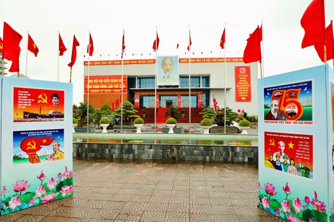 Ngành tổ chức xây dựng Đảng Ninh Bình đề cao trách nhiệm, chủ động, tích cực tham mưu