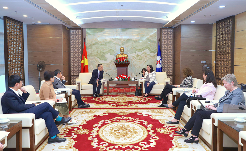 Thúc đẩy quan hệ hợp tác giữa EVN và WB trong lĩnh vực năng lượng