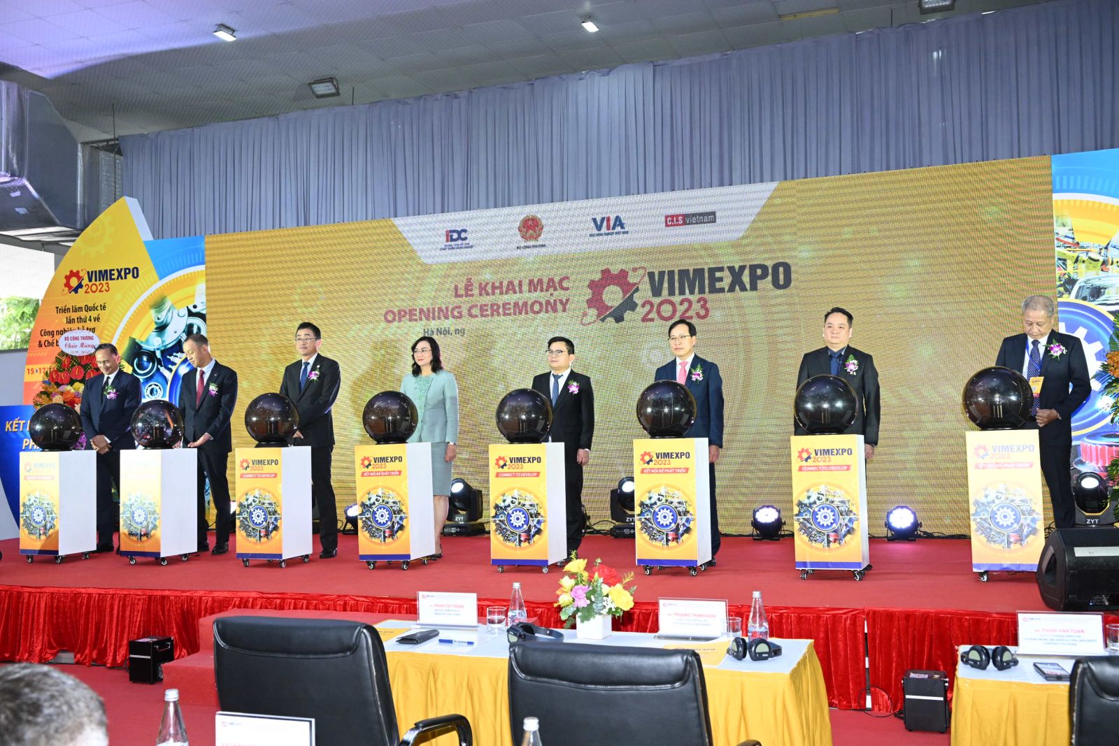 Khai mạc Triển lãm Quốc tế về công nghiệp hỗ trợ và chế biến chế tạo Việt Nam 2023