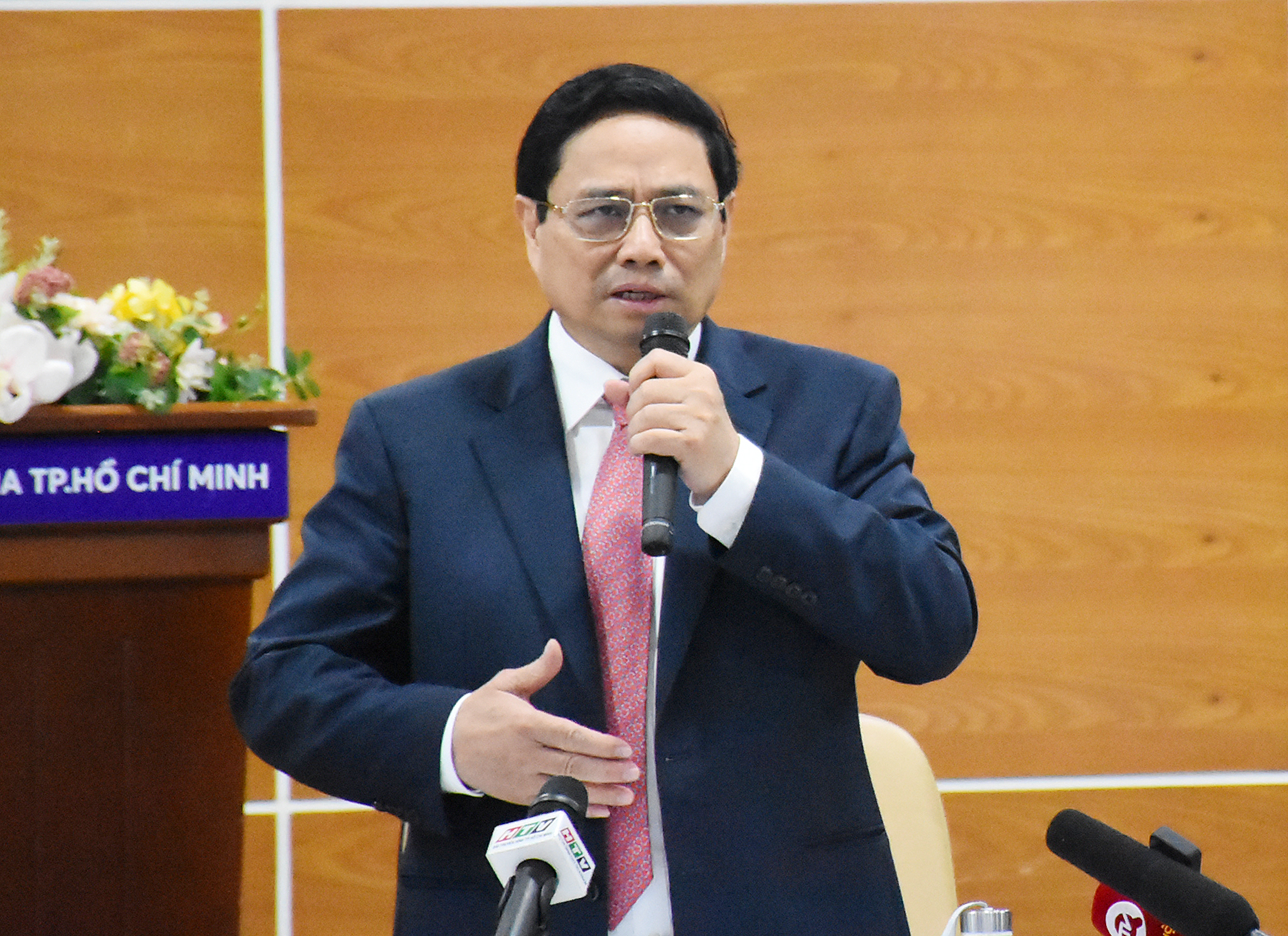 ĐHQG-HCM đào tạo nhân lực bám sát nhu cầu của đất nước