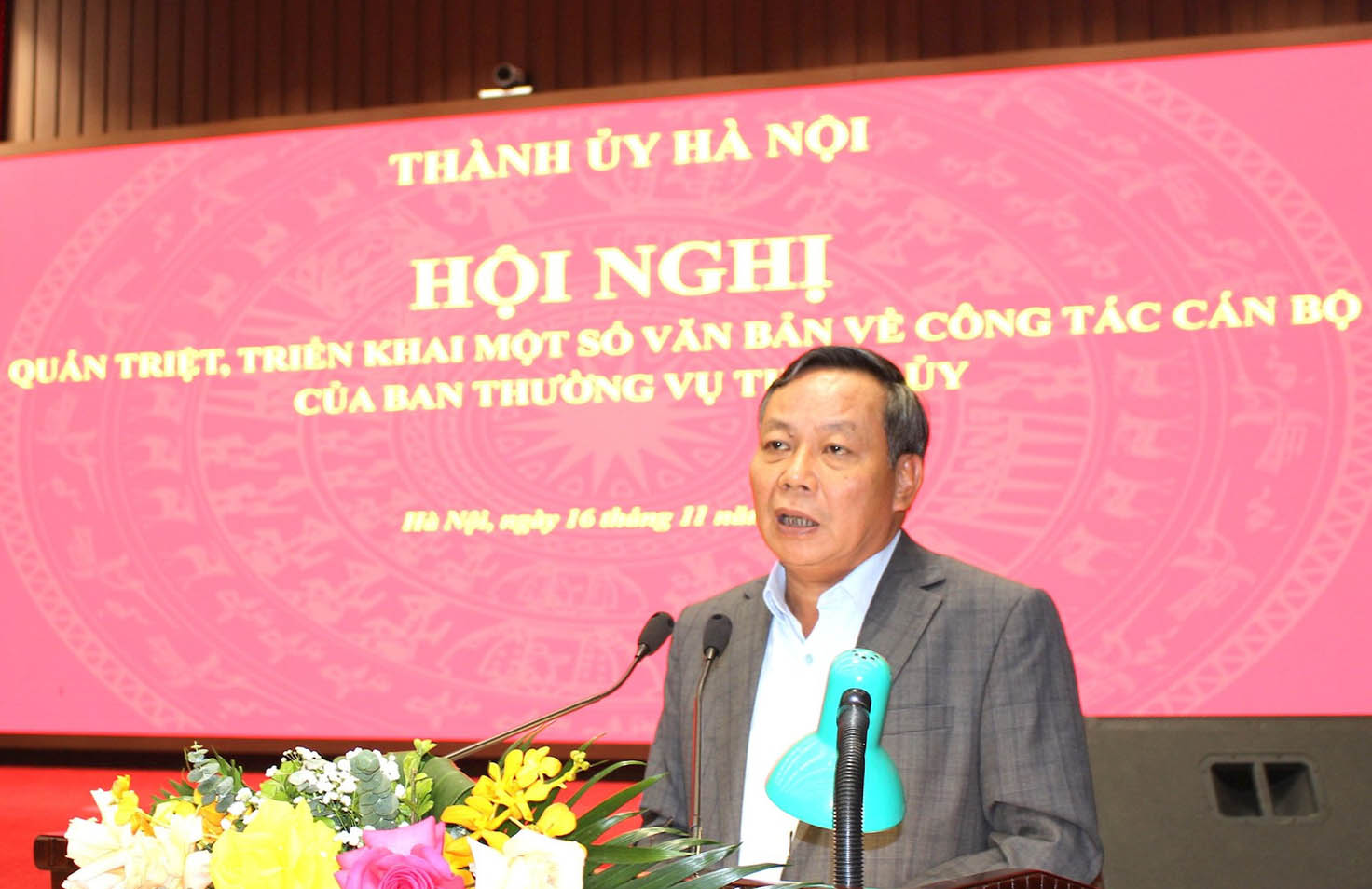 Luân chuyển, điều động và biệt phái cán bộ phải đặt lợi ích tập thể lên trên hết