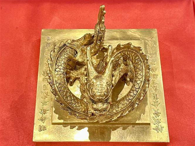 Ấn vàng “Hoàng đế chi bảo” đã được chuyển giao cho Việt Nam