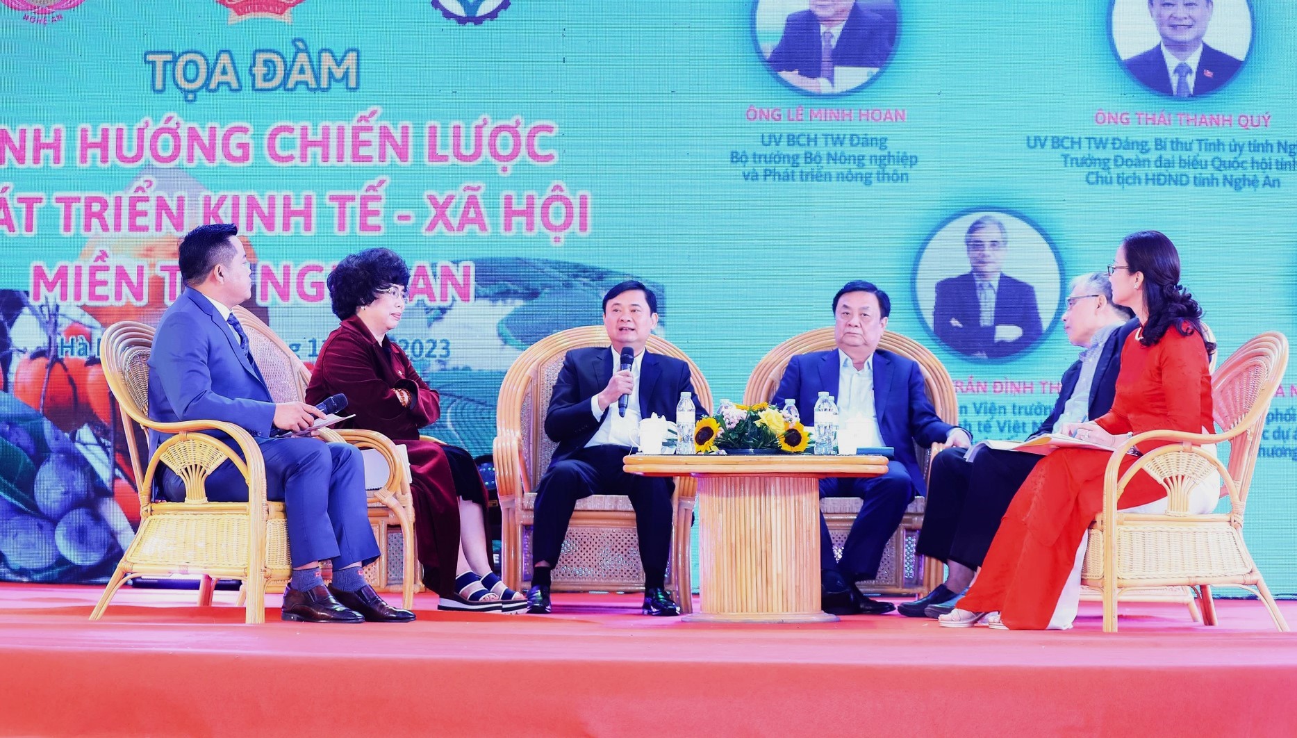 Định hướng chiến lược phát triển kinh tế - xã hội miền Tây Nghệ An