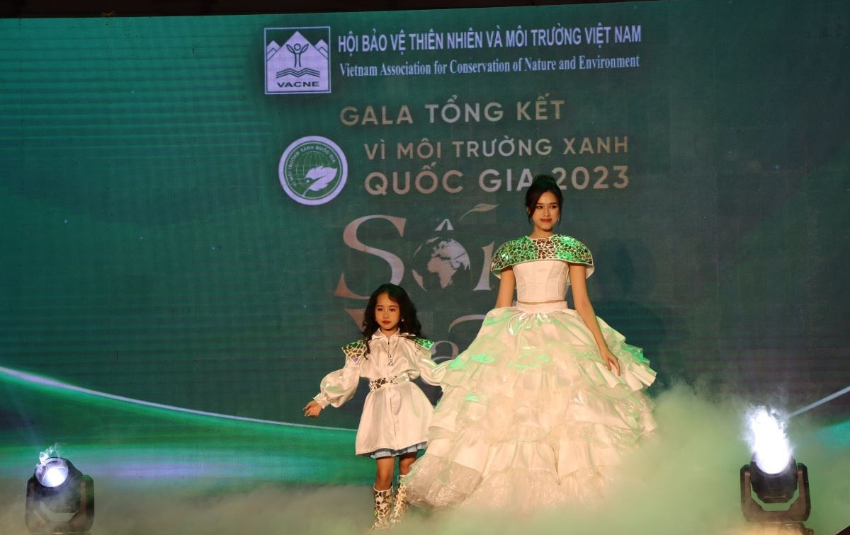 Gala Sống Xanh Vẻ đẹp từ những sản phẩm thân thiện với môi trường