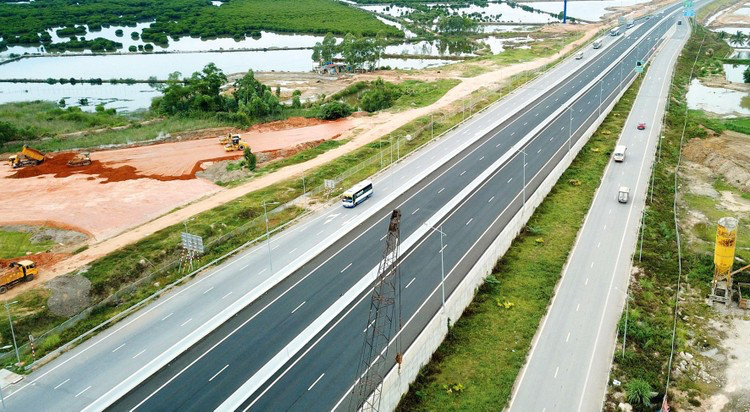 Hạ tầng giao thông – Đòn bẩy đặc biệt để Cao Bằng phát triển