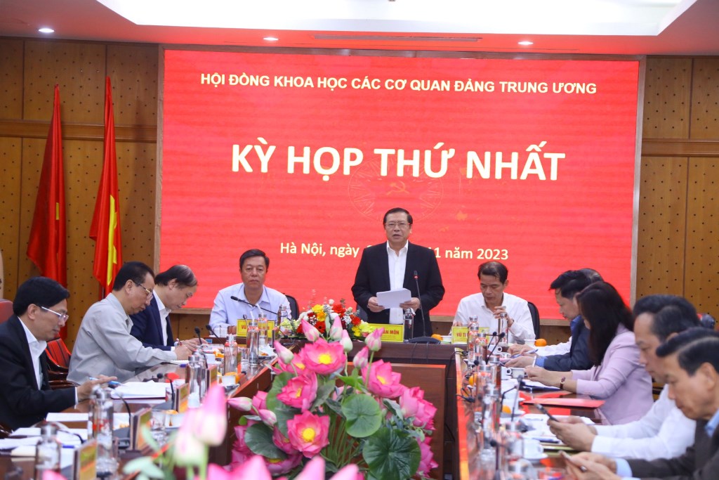 Kỳ họp thứ nhất Hội đồng Khoa học các cơ quan Đảng Trung ương