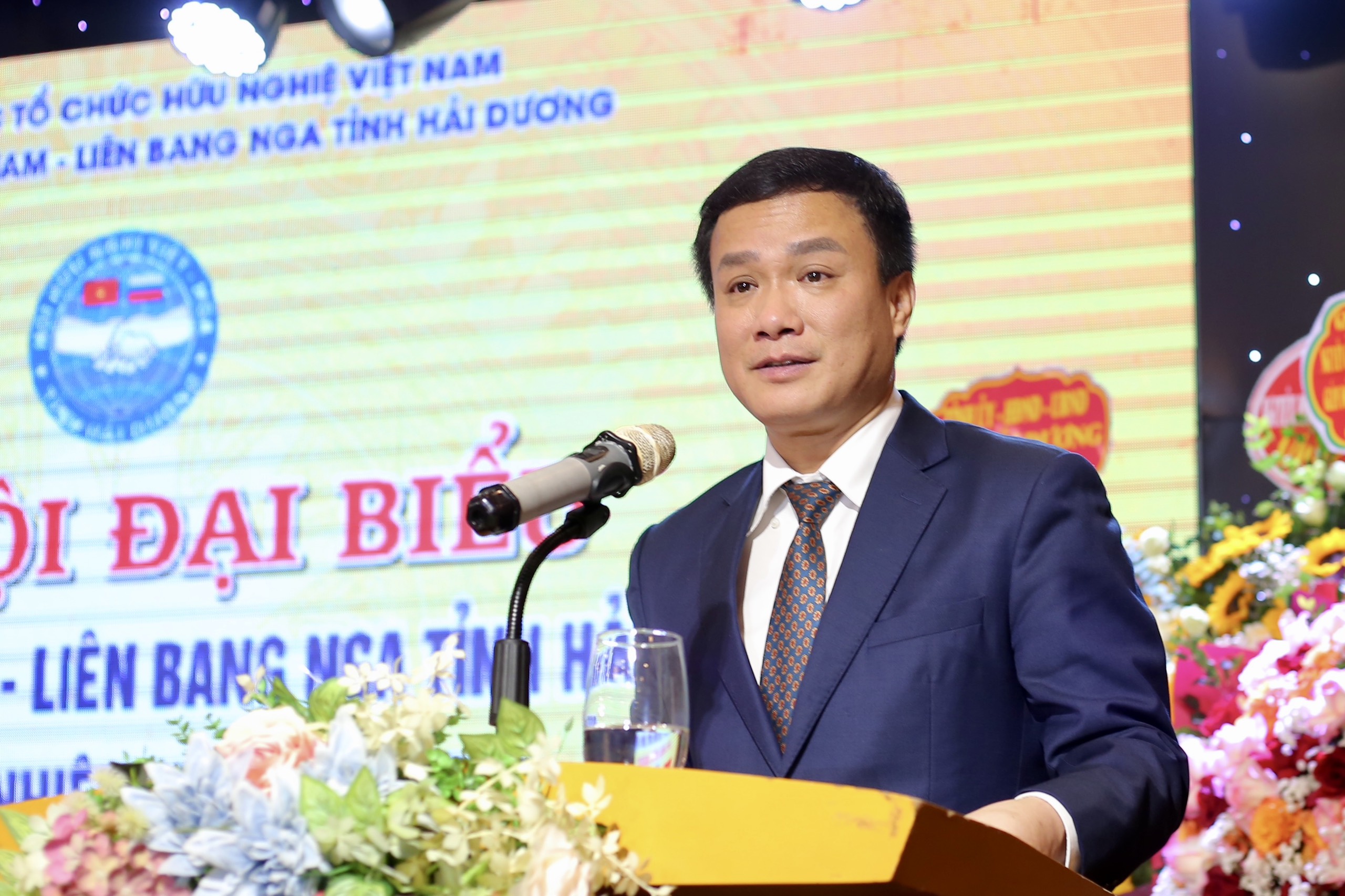 Tiếp tục làm sâu sắc thêm tình đoàn kết, hữu nghị với nhân dân Liên bang Nga