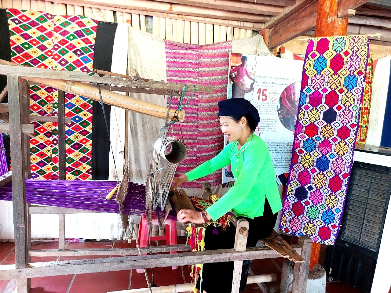 Bảo tồn nghề truyền thống của người Tày gắn với phát triển du lịch cộng đồng
