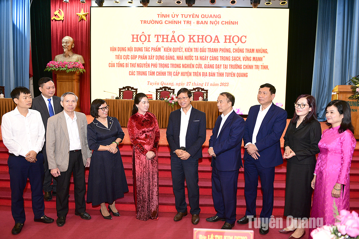 Tuyên Quang Vận dụng nội dung tác phẩm của Tổng Bí thư trong nghiên cứu, giảng dạy