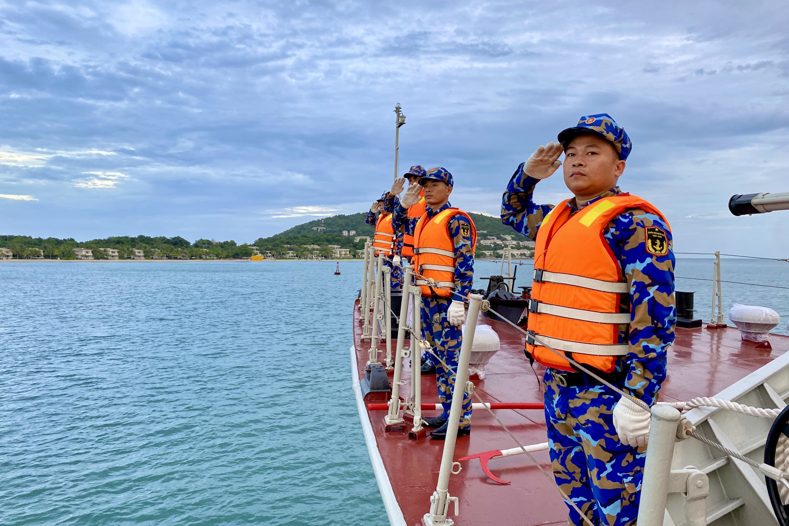 Hải quân Việt Nam thực hiện nhiệm vụ đối ngoại quốc phòng