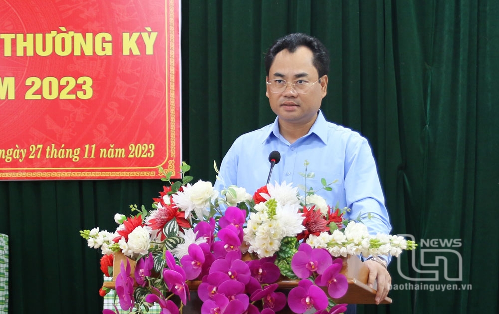Lấy kết quả công việc làm tiêu chuẩn, thước đo đánh giá, xếp loại đảng viên