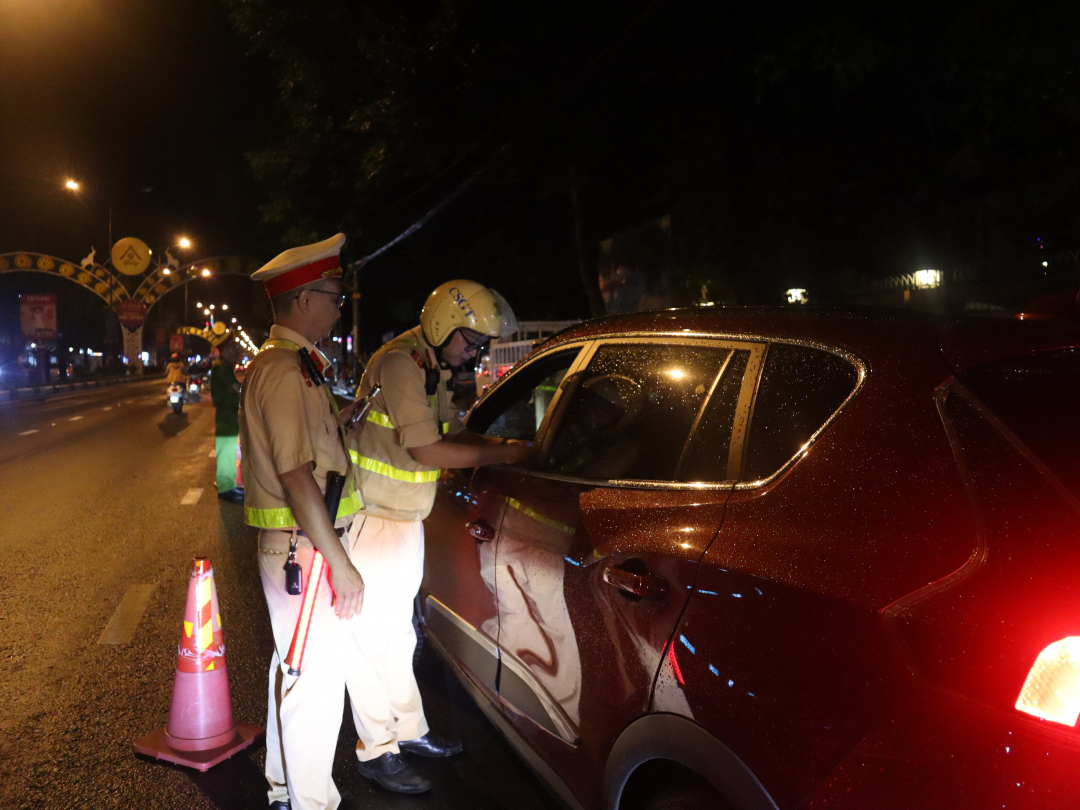 Đắk Lắk Lập biên bản gần 2 500 trường hợp vi phạm nồng độ cồn trong tháng 11