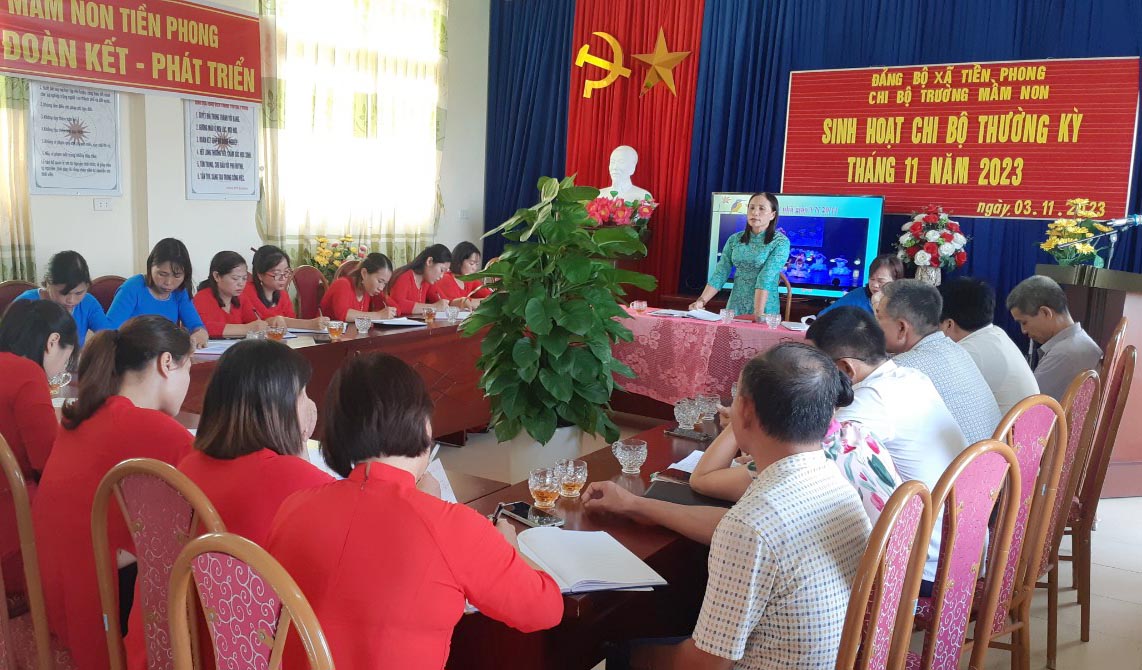 Vĩnh Bảo Chú trọng, quan tâm phát triển Đảng trong các trường học