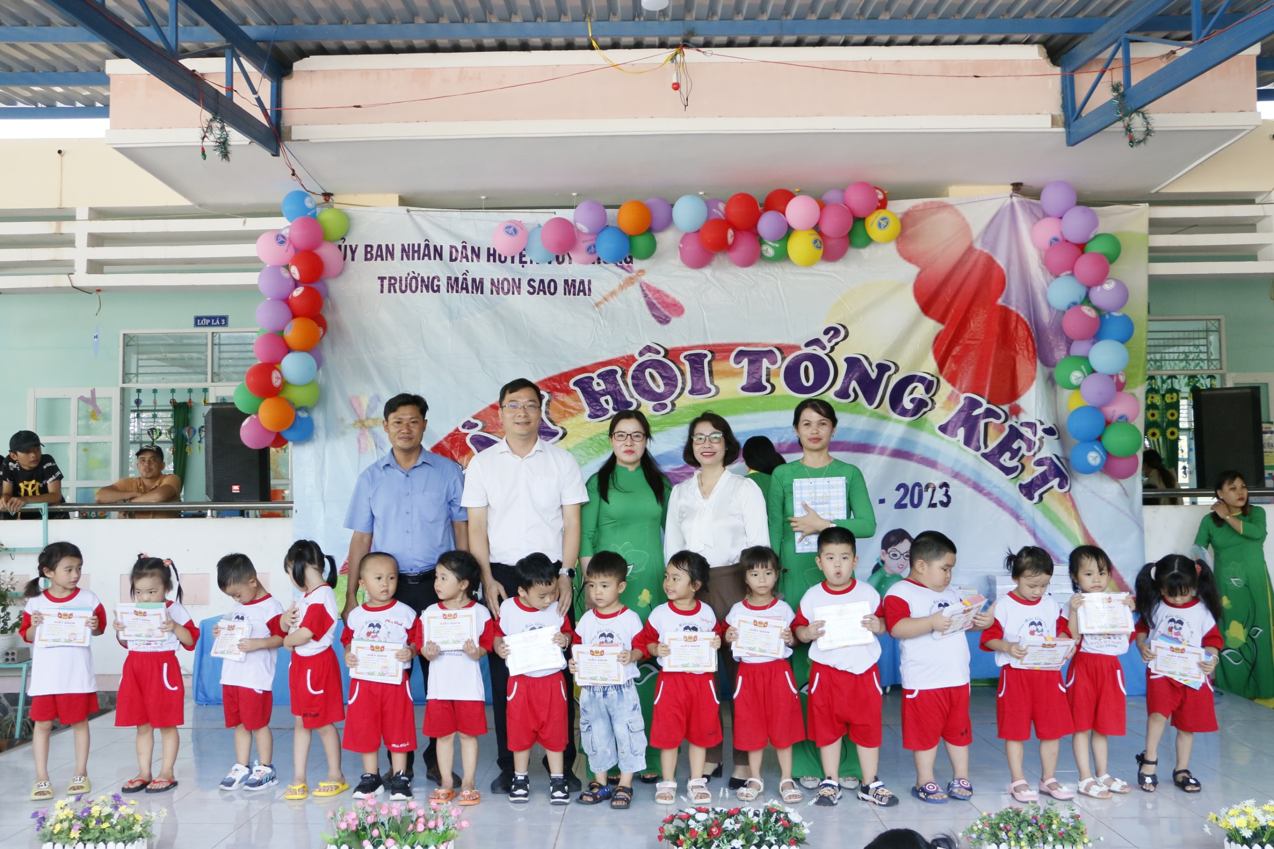 “Ánh sáng Vĩnh Tân” - Góp phần nâng cao giáo dục địa phương