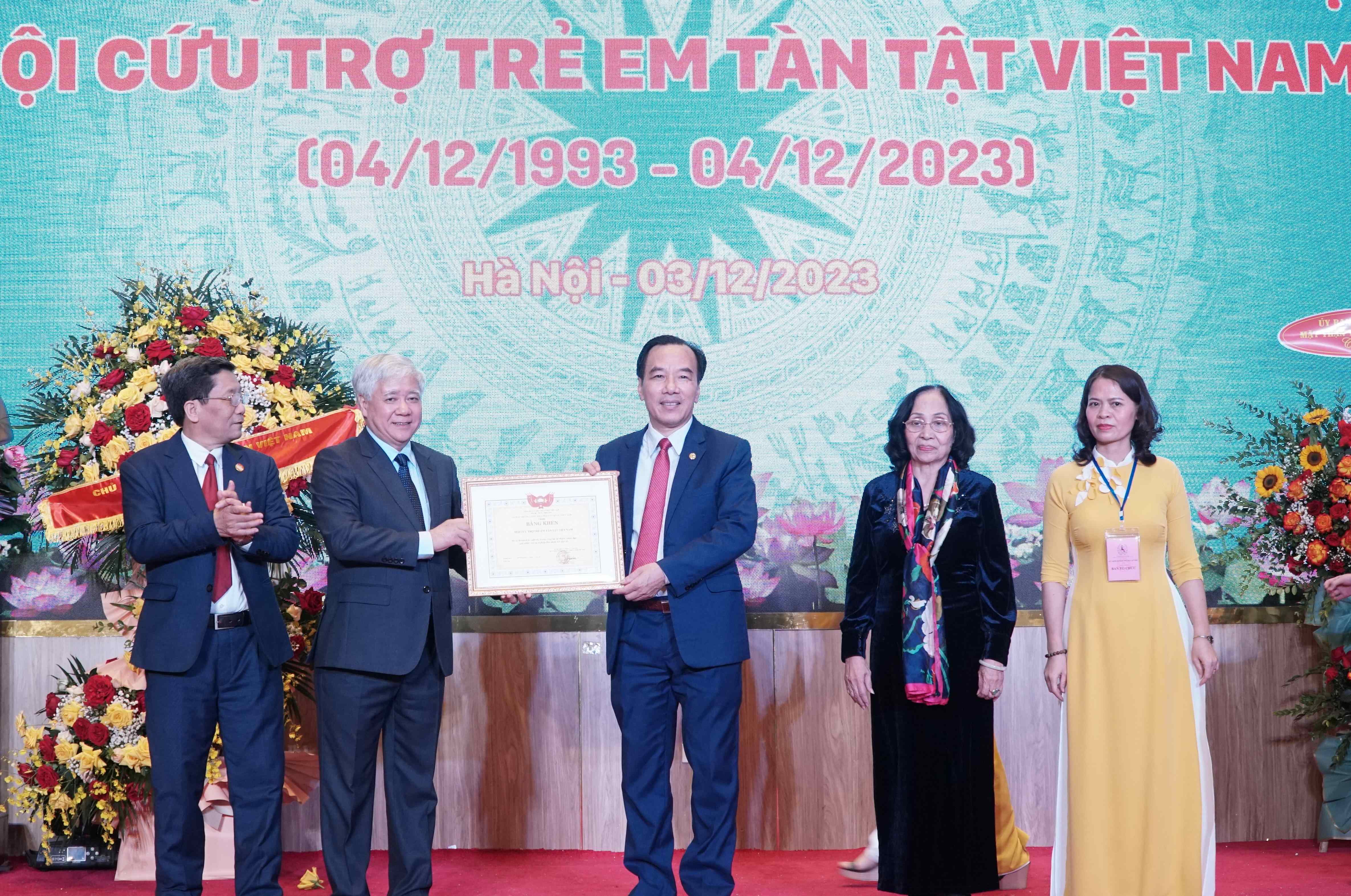 Xứng đáng với niềm tin của trẻ em khuyết tật trên cả nước