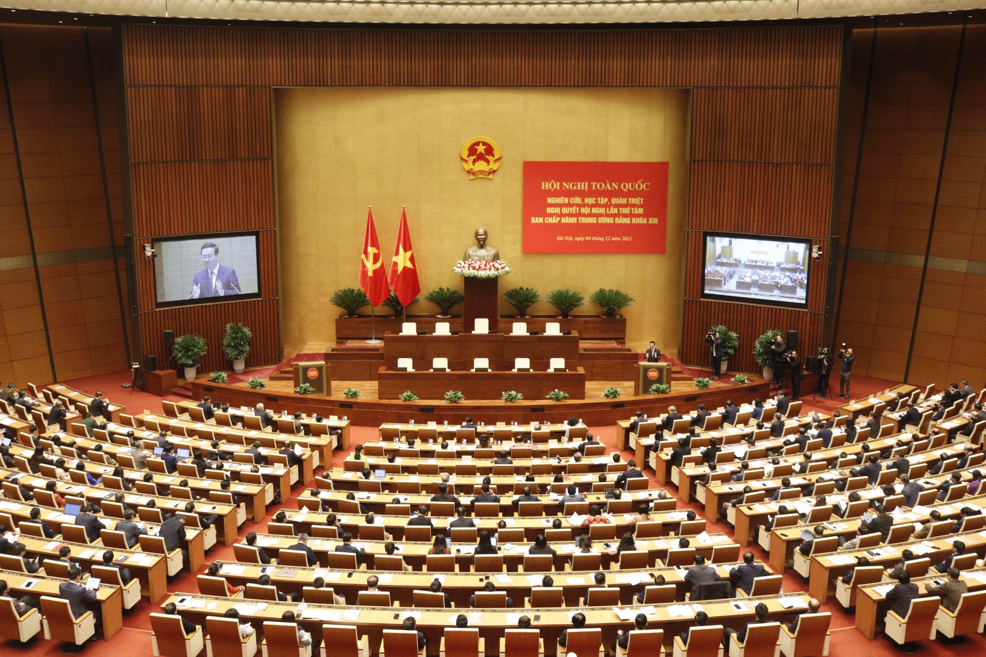 Hơn 1,44 triệu cán bộ, đảng viên nghiên cứu, học tập, quán triệt Nghị quyết Trung ương 8