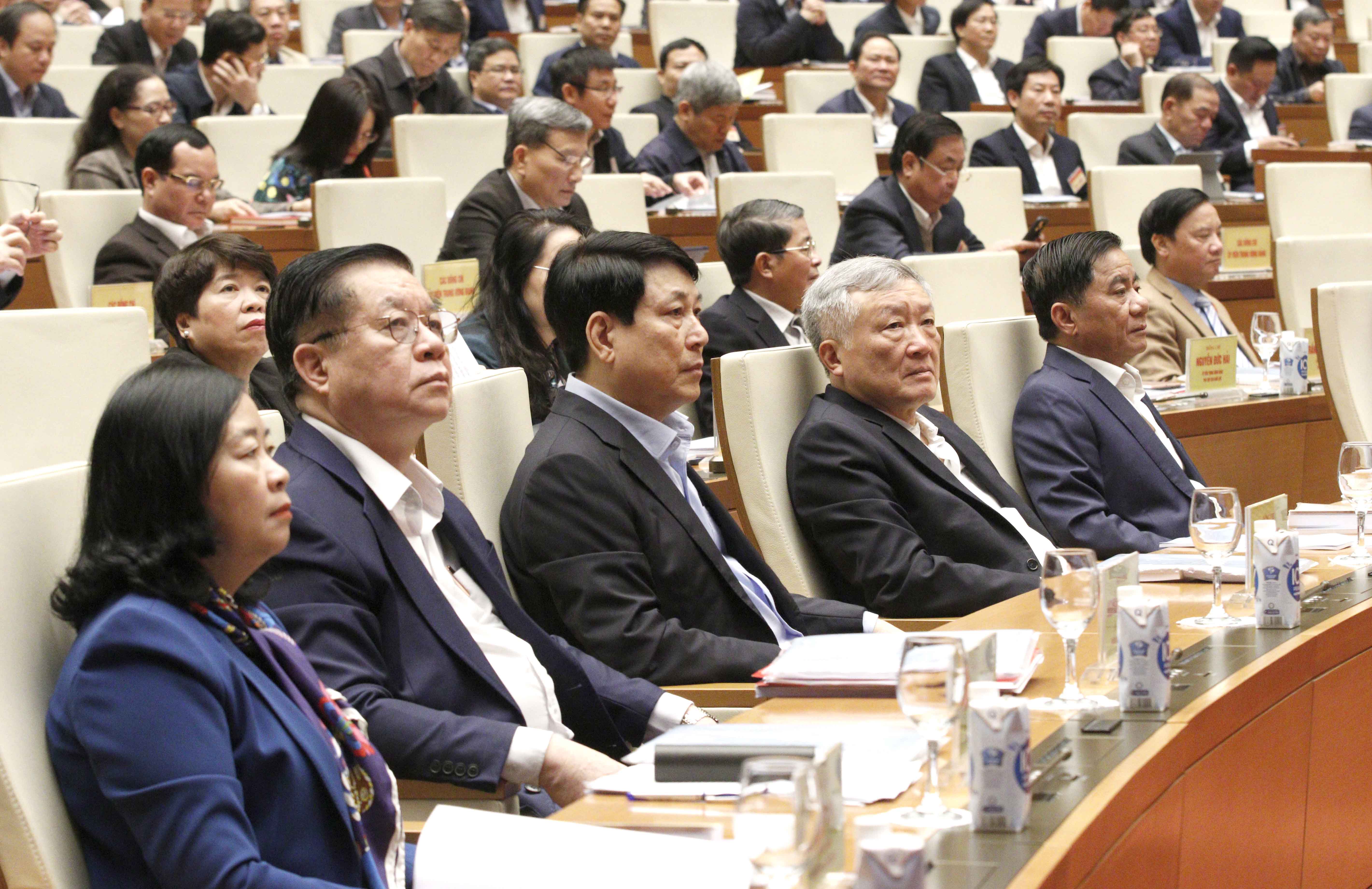 Hội nghị toàn quốc nghiên cứu, học tập, quán triệt Nghị quyết Trung ương 8