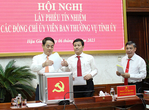 Hậu Giang lấy phiếu tín nhiệm các đồng chí Ủy viên Ban Thường vụ Tỉnh ủy
