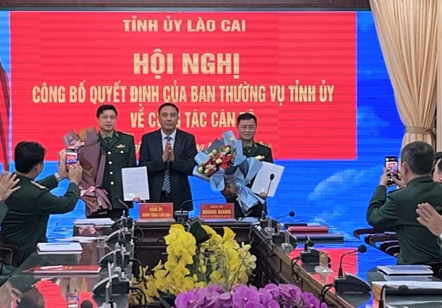 Lào Cai công bố các quyết định về công tác cán bộ