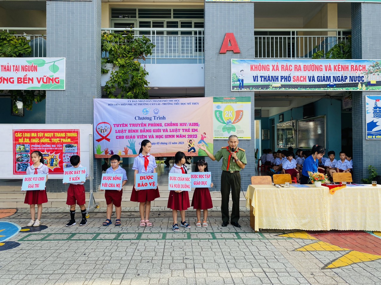 Phường Cát Lái Tuyên truyền cho hơn 1 200 học sinh, giáo viên Luật bình đẳng giới và Luật trẻ em