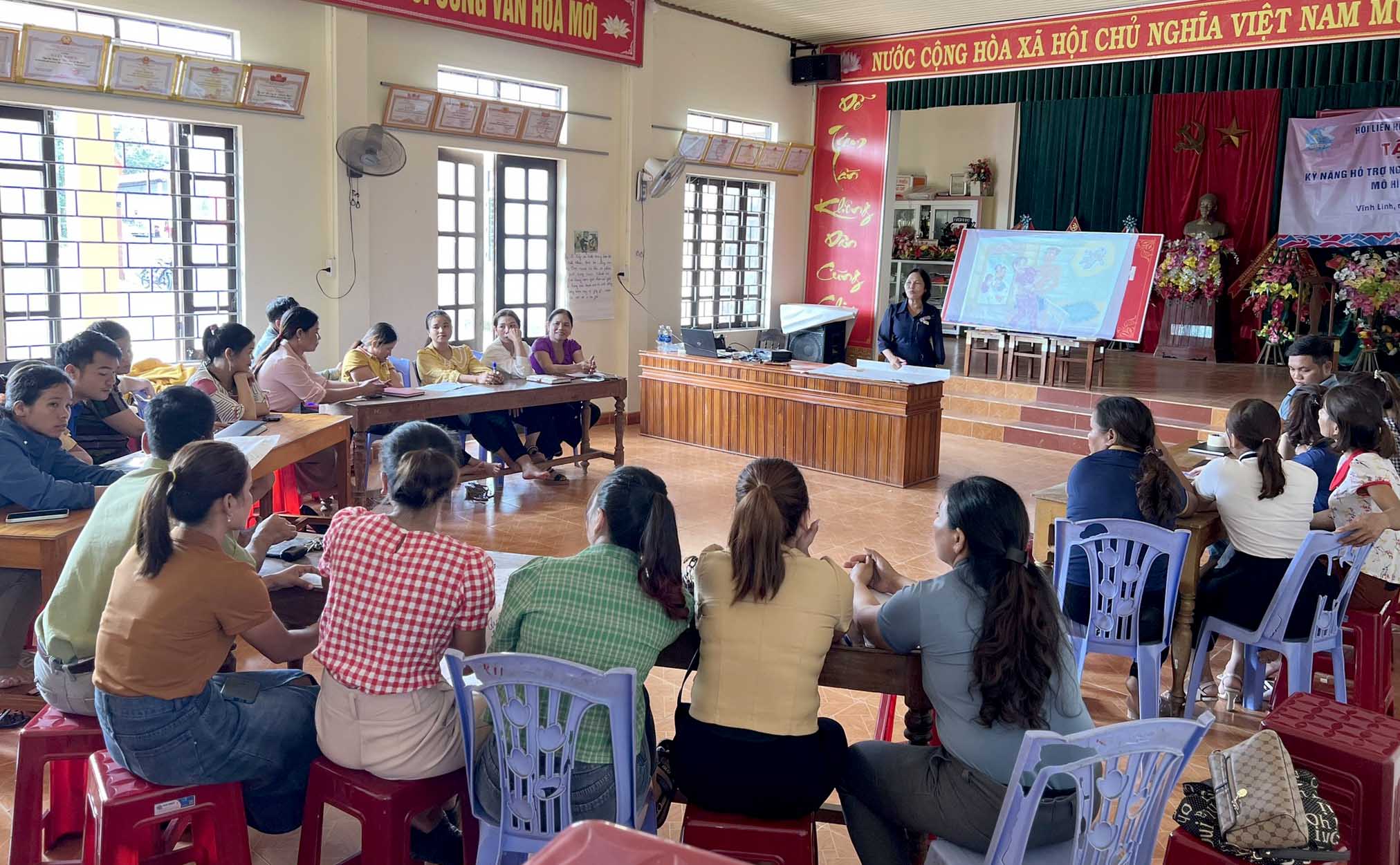 Quảng Trị Tập huấn nâng cao năng lực thúc đẩy bình đẳng giới cho hơn 500 cán bộ thôn, bản