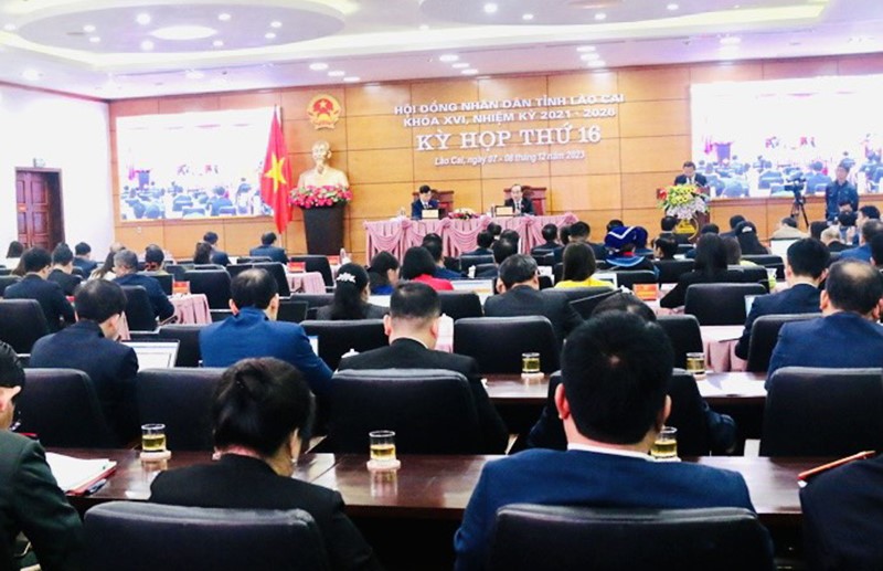 Thông qua Nghị quyết thành lập Sở Xây dựng và kiện toàn Sở Giao thông vận tải Lào Cai