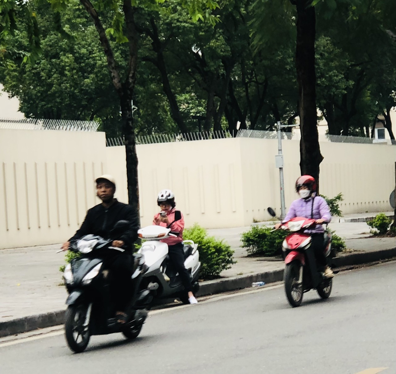 Miền Bắc sáng sớm có sương mù, trưa chiều trời nắng