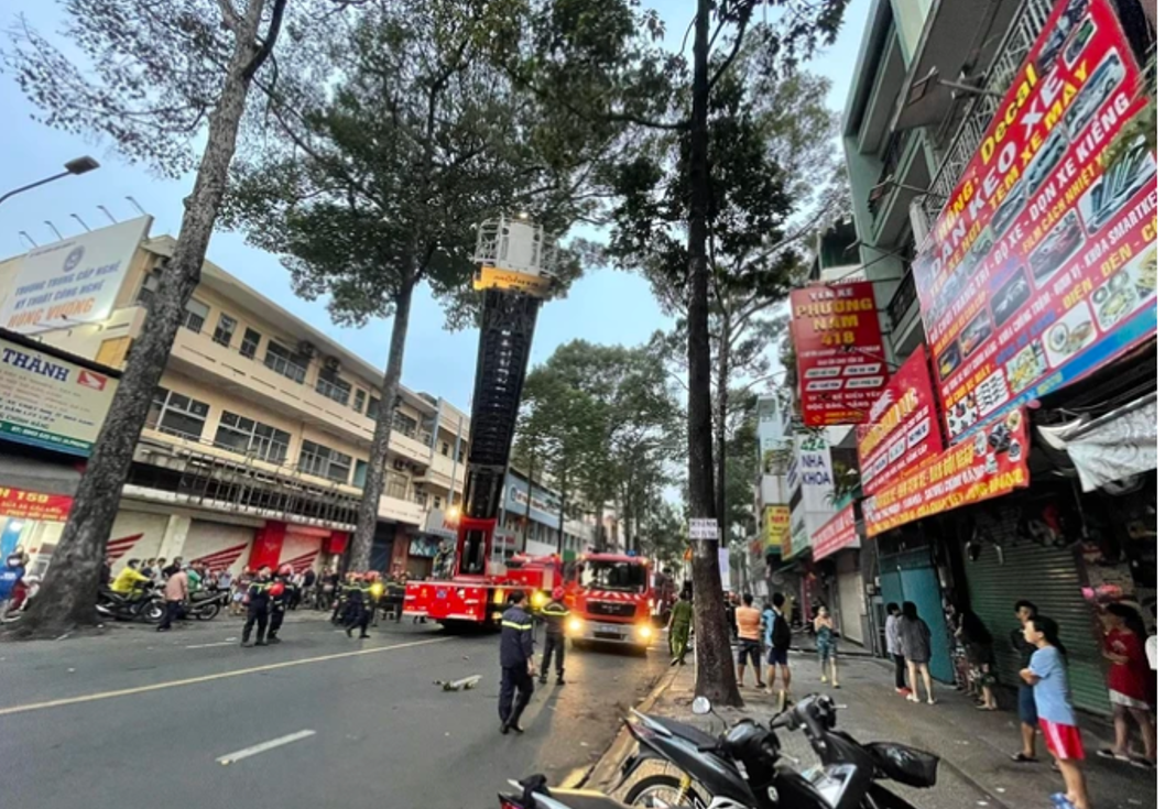 Kịp thời cứu 6 người trong vụ cháy tại TP Hồ Chí Minh