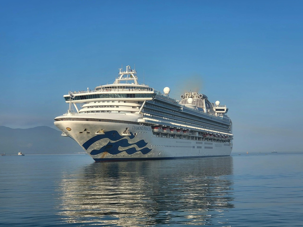 Tàu Diamond Princess đưa khách du lịch trở lại Cố đô Huế