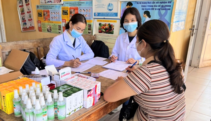 Thừa Thiên Huế Khám sàng lọc ung thư cổ tử cung, ung thư vú phụ nữ vùng khó khăn