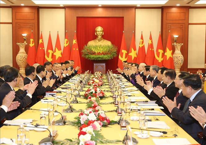 Tổng Bí thư Nguyễn Phú Trọng hội đàm với Tổng Bí thư, Chủ tịch nước Trung Quốc Tập Cận Bình
