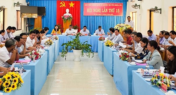 Đảng bộ Tri Tôn nêu cao tinh thần đoàn kết nhằm thực hiện các mục tiêu