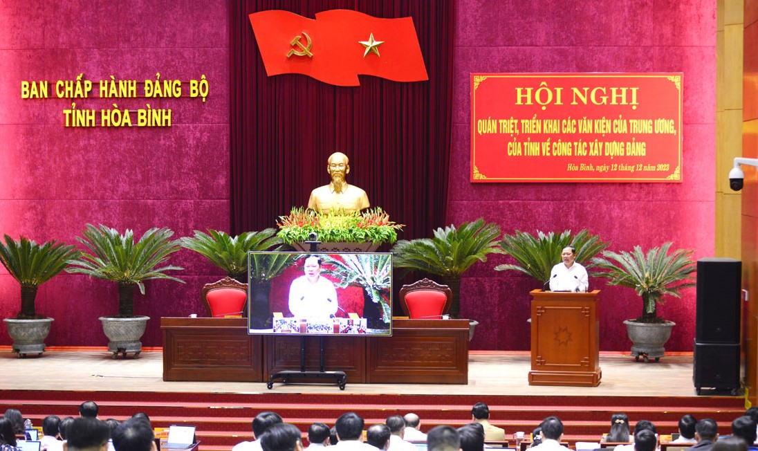 Hòa Bình Quán triệt, triển khai các văn kiện về công tác xây dựng Đảng