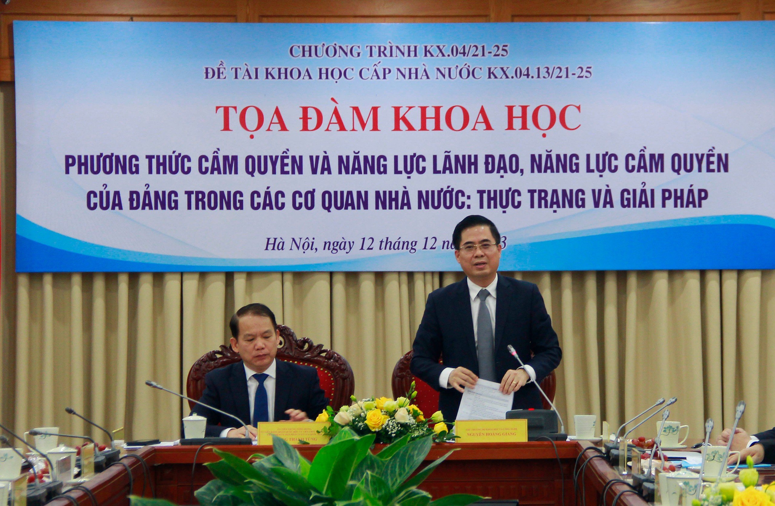 Nâng cao năng lực lãnh đạo, cầm quyền của Đảng trong các cơ quan nhà nước