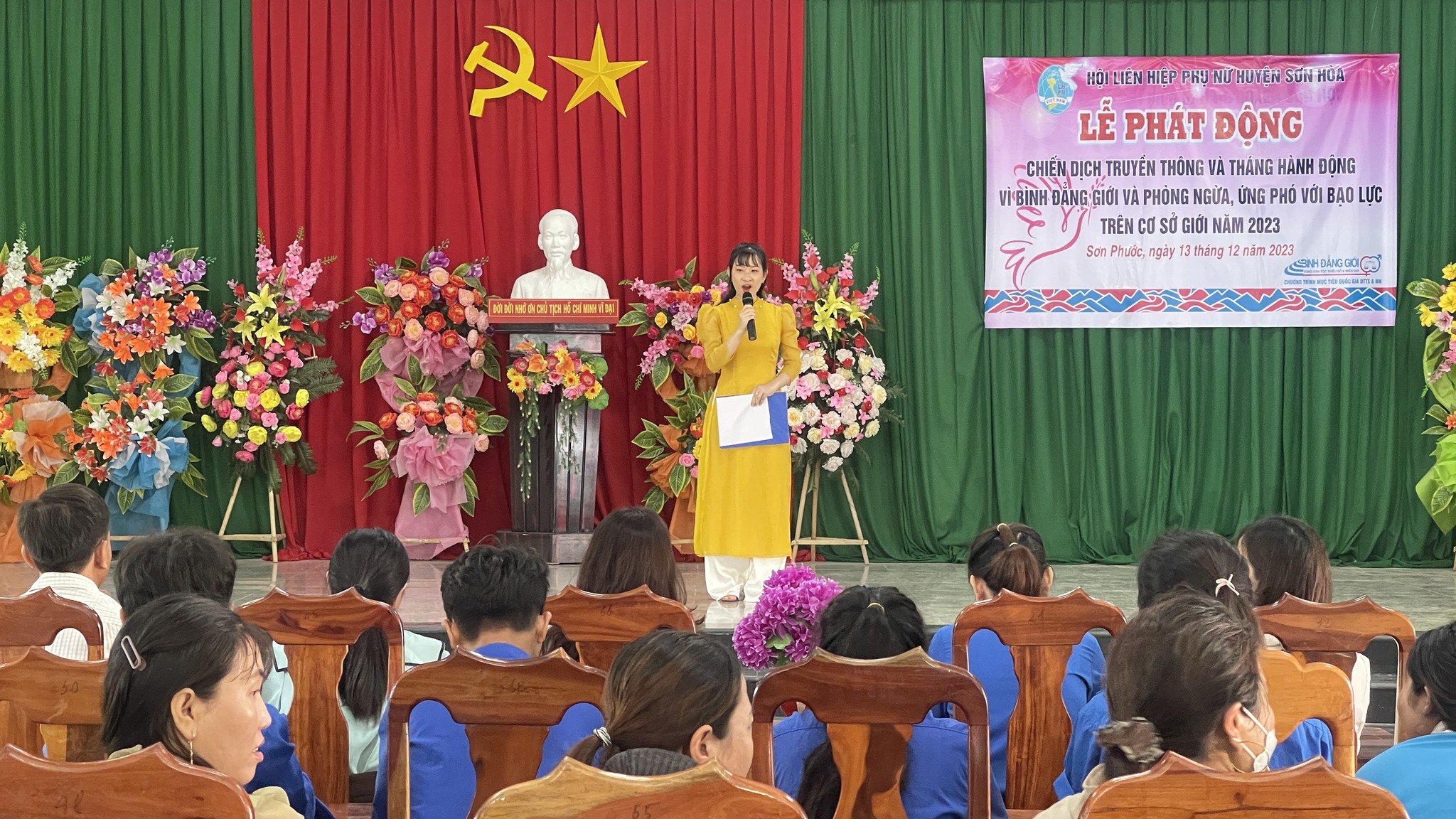 Huyện Sơn Hòa Phú Yên sôi nổi chiến dịch truyền thông và Tháng hành động vì bình đẳng giới