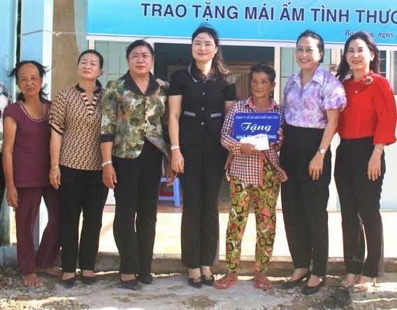 Phụ nữ Bạc Liêu noi theo gương Bác