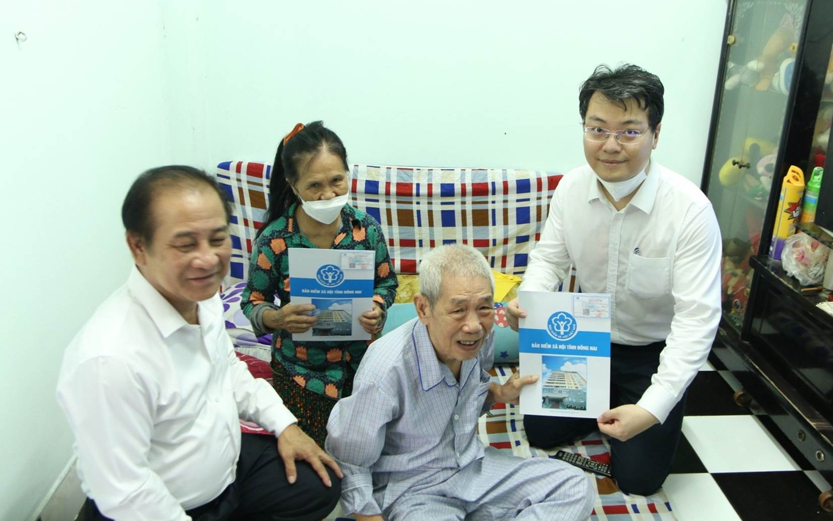 BHXH Đồng Nai Phát động phong trào ủng hộ thẻ BHYT cho người có hoàn cảnh khó khăn