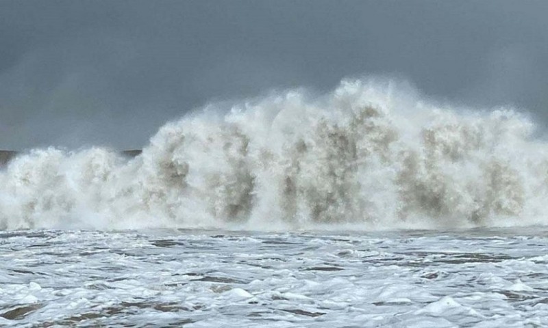 Dự báo thời tiết trên biển ngày và đêm 15 12 2023