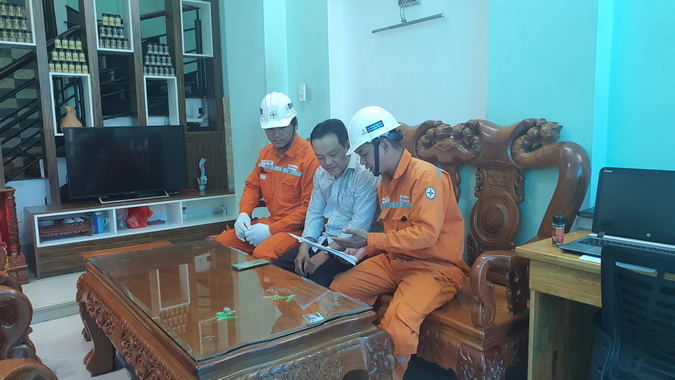 Tổng Công ty Điện lực TP HCM  Hoàn thành tốt các chỉ tiêu kinh doanh - dịch vụ khách hàng