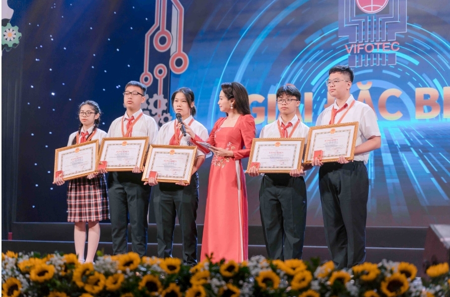 Khơi dậy đam mê sáng tạo kỹ thuật trong thanh thiếu niên, nhi đồng