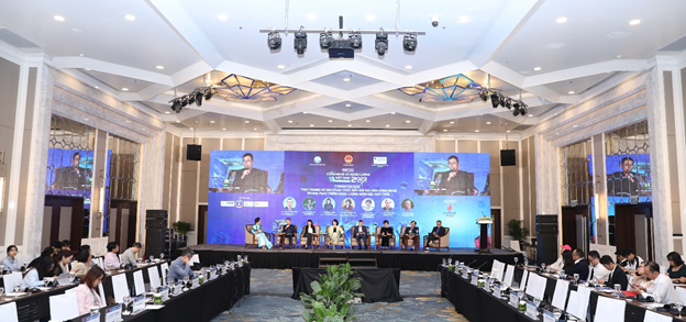 Diễn đàn “Công nghệ và Năng lượng Việt Nam 2023 - lần thứ 6” nội địa hóa công nghệ ngành năng lượng tái tạo